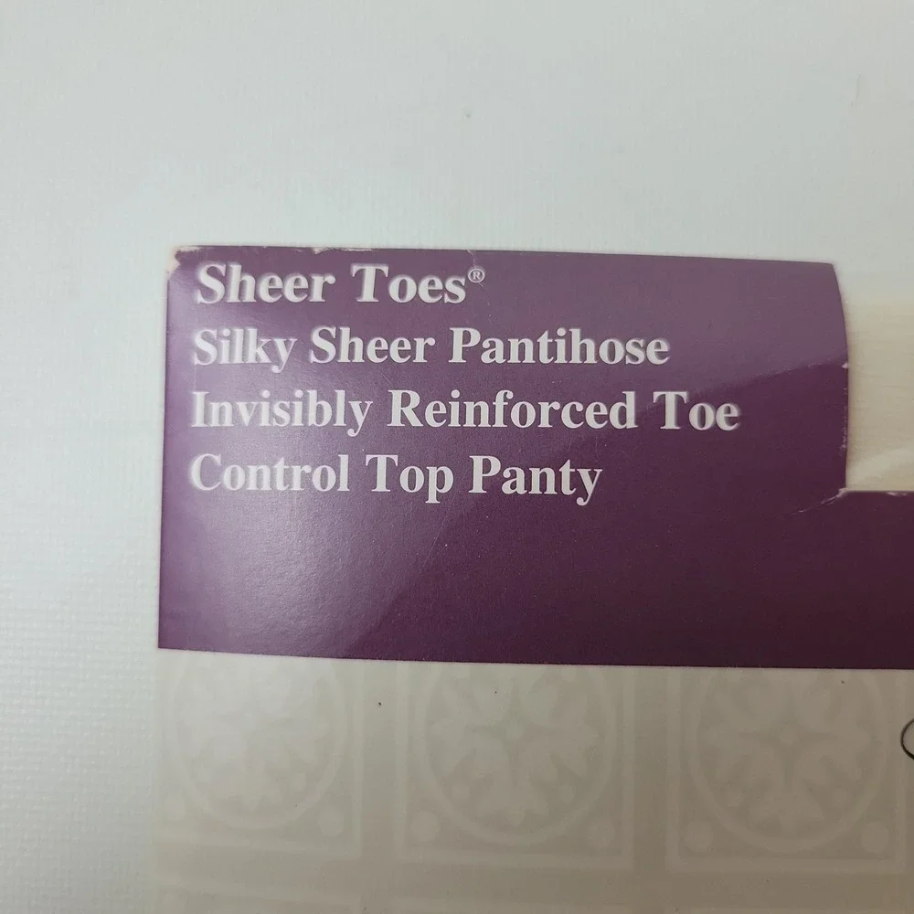 Worthington Sensible Sheers Control Top Pantihose Bone Long 20 Denier USA Made